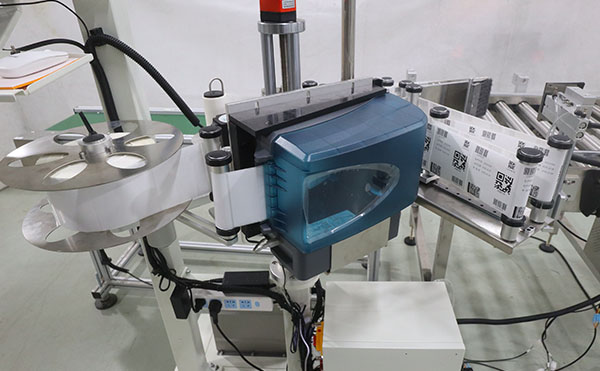 即时打印贴标机,贴标机,打印贴标机