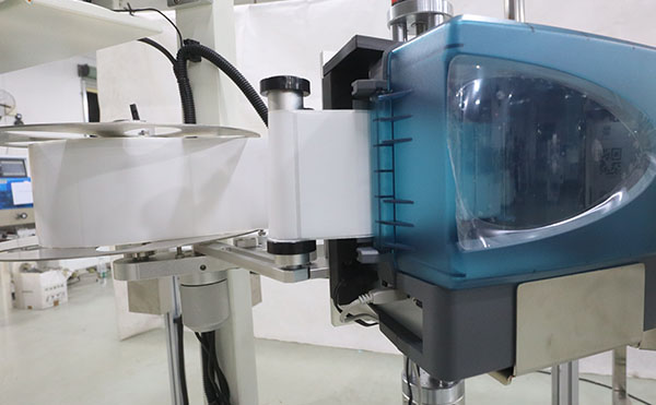 实时打印贴标机,贴标机,打印贴标机