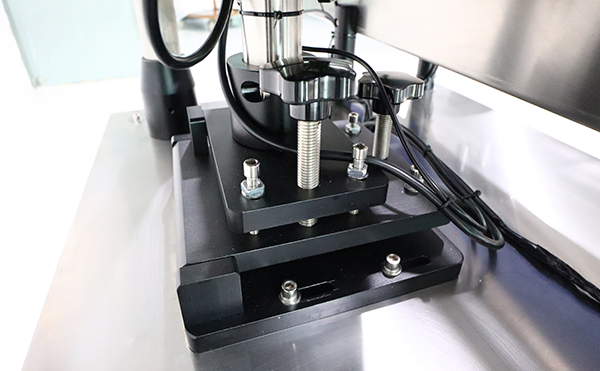 全自动保护膜双面贴标机,双面贴标机,贴标机厂家